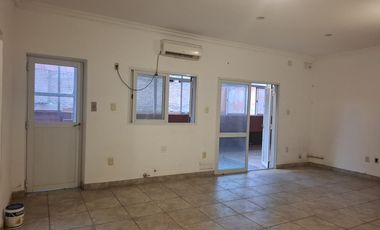 Planta alta amplia 1/2 dorm con coch