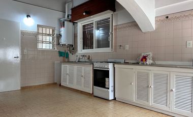 Casa en alquiler barrio Las Glorias - 4 ambientes - Pileta-Ingeniero Maschwitz-Escobar