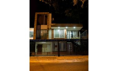 Venta Casa con renta Primero de MAyo Sur Central Cali (GH)