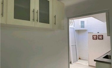 Venta Casa con renta Primero de MAyo Sur Central Cali (GH)