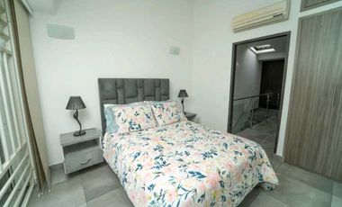 Venta Casa con renta Primero de MAyo Sur Central Cali (GH)