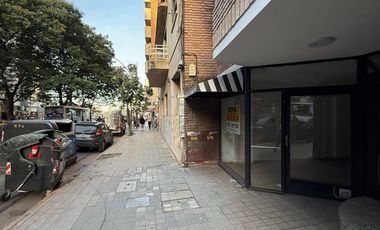 Alquilo local sobre avenida Nueva Cordoba apto todo rubro