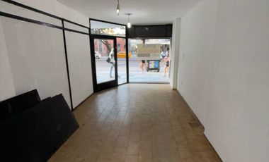 Alquilo local sobre avenida Nueva Cordoba apto todo rubro