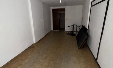 Alquilo local sobre avenida Nueva Cordoba apto todo rubro