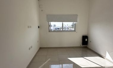 Departamento en  planta alta en el centro de Lujan
