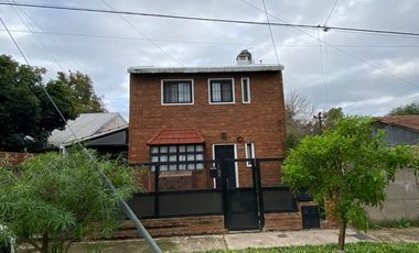 Granadero Baigorria, Calle 6 Nº 2554 - VENTA