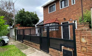 Granadero Baigorria, Calle 6 Nº 2554 - VENTA