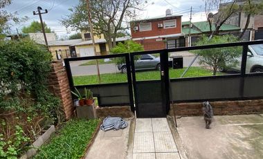 Granadero Baigorria, Calle 6 Nº 2554 - VENTA