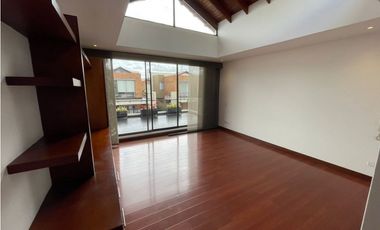 Casa Cajica en arriendo milla de oro Badalona
