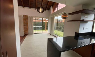 Casa Cajica en arriendo milla de oro Badalona