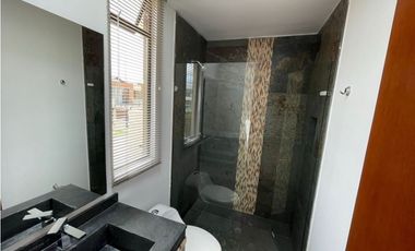 Casa Cajica en arriendo milla de oro Badalona