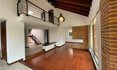 Casa Cajica en arriendo milla de oro Badalona