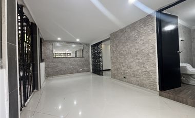 ARRIENDO CASA DE TRES NIVELES EN ENVIGADO - LAS ANTILLAS