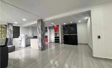 ARRIENDO CASA DE TRES NIVELES EN ENVIGADO - LAS ANTILLAS