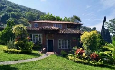 Finca campestre en venta - La Buitrera Palmira Valle Colombia