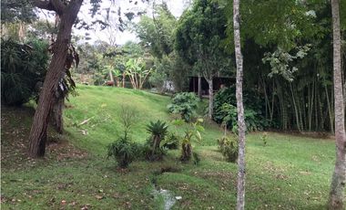 FINCA GUARNE VEREDA LA PASTORCITA A 5 MINUTOS DE LA AUTOPISTA AMOBLADA