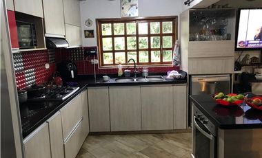 FINCA GUARNE VEREDA LA PASTORCITA A 5 MINUTOS DE LA AUTOPISTA AMOBLADA