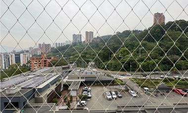 Apartamento en Venta en Medellín Av Palmas