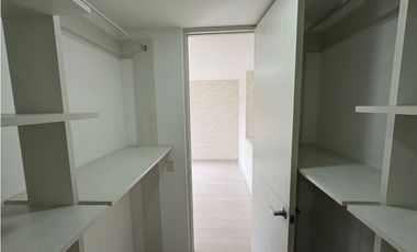 Apartamento en Venta en Medellín Av Palmas