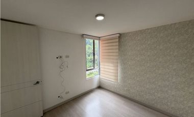 Apartamento en Venta en Medellín Av Palmas