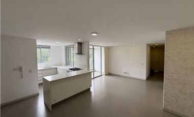 Apartamento en Venta en Medellín Av Palmas
