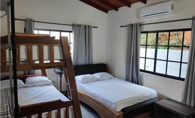 SE VENDE FINCA EN PARCELACION TOTALMENTE REMODELADA