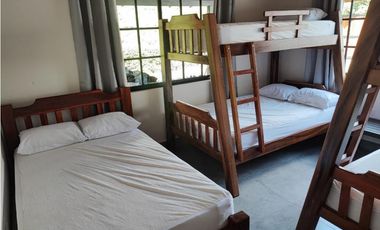 SE VENDE FINCA EN PARCELACION TOTALMENTE REMODELADA