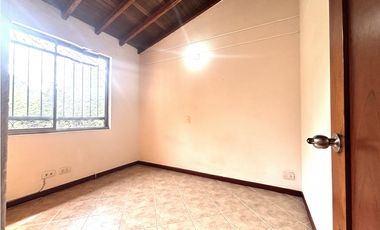 ARRIENDO CASA EN ENVIGADO - LAS ANTILLAS