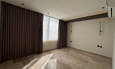 Penthouse en Renta en ENSO , Montebello