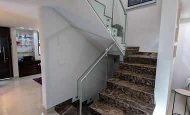 Casa en Venta en Parques de  La Herradura, doble seguridad (m2c390)