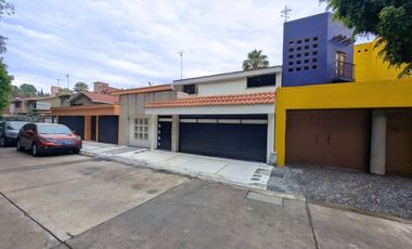 Casa en Venta en Parques de  La Herradura, doble seguridad (m2c390)