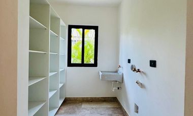 CASA EN VENTA  EN EL YUCATAN COUNTRY CLUB