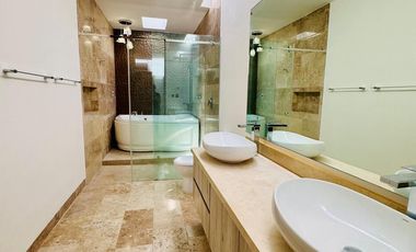 CASA EN VENTA  EN EL YUCATAN COUNTRY CLUB