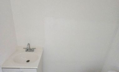 Local Comercial en RENTA · Av. Prol. La Luna por Huayacán · Doble Altura · Bulan