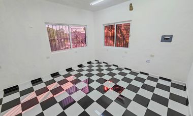 Nave Industrial · Av. Niños Héroes · 300M2 · Región 240 · Bodega · Esquina