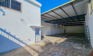 Nave Industrial · Av. Niños Héroes · 300M2 · Región 240 · Bodega · Esquina