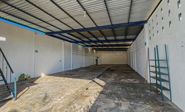 Nave Industrial · Av. Niños Héroes · 300M2 · Región 240 · Bodega · Esquina