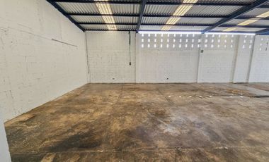 Nave Industrial · Av. Niños Héroes · 300M2 · Región 240 · Bodega · Esquina