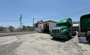 Venta de Bodega con Patio de Maniobras 7,640m2 Apodaca