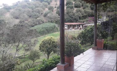 Villa en Arriendo en El Retiro