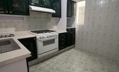 CASA RECIEN REMODELADA EN JARDINES DE CERRO GORDO