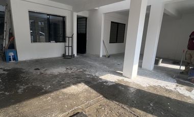 CASA RECIEN REMODELADA EN JARDINES DE CERRO GORDO