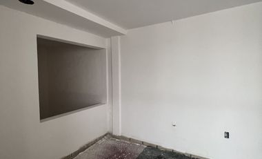CASA RECIEN REMODELADA EN JARDINES DE CERRO GORDO