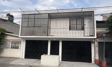 CASA RECIEN REMODELADA EN JARDINES DE CERRO GORDO