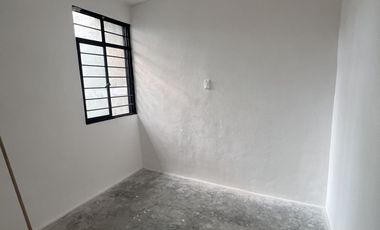 CASA RECIEN REMODELADA EN JARDINES DE CERRO GORDO