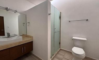 En Venta Casa en la Col. México en Mérida, Yucatán de 3 Rec. 4.5 baños alberca