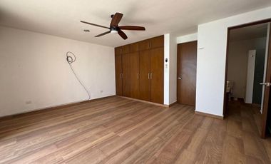 En Venta Casa en la Col. México en Mérida, Yucatán de 3 Rec. 4.5 baños alberca