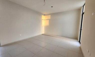 Casa Rubí en privada Nadira