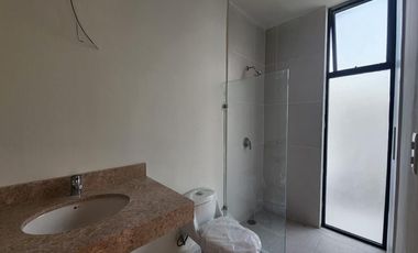 Casa Rubí en privada Nadira