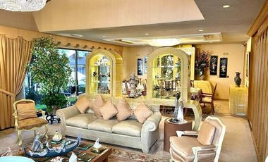 Casa en venta en Bosques de las Lomas, CDMX